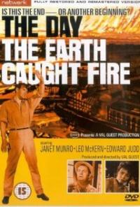 The Day the Earth Caught Fire (1961) movie poster